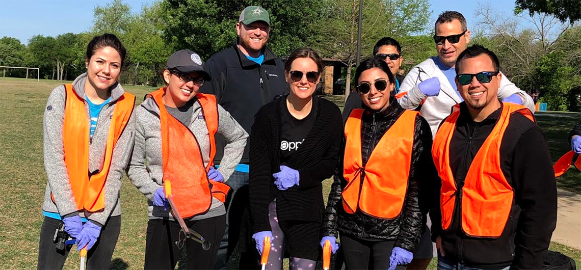 AppFolians in Dallas Give Back to Willowcreek Park